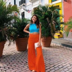 Meet your Posher, Gabriela